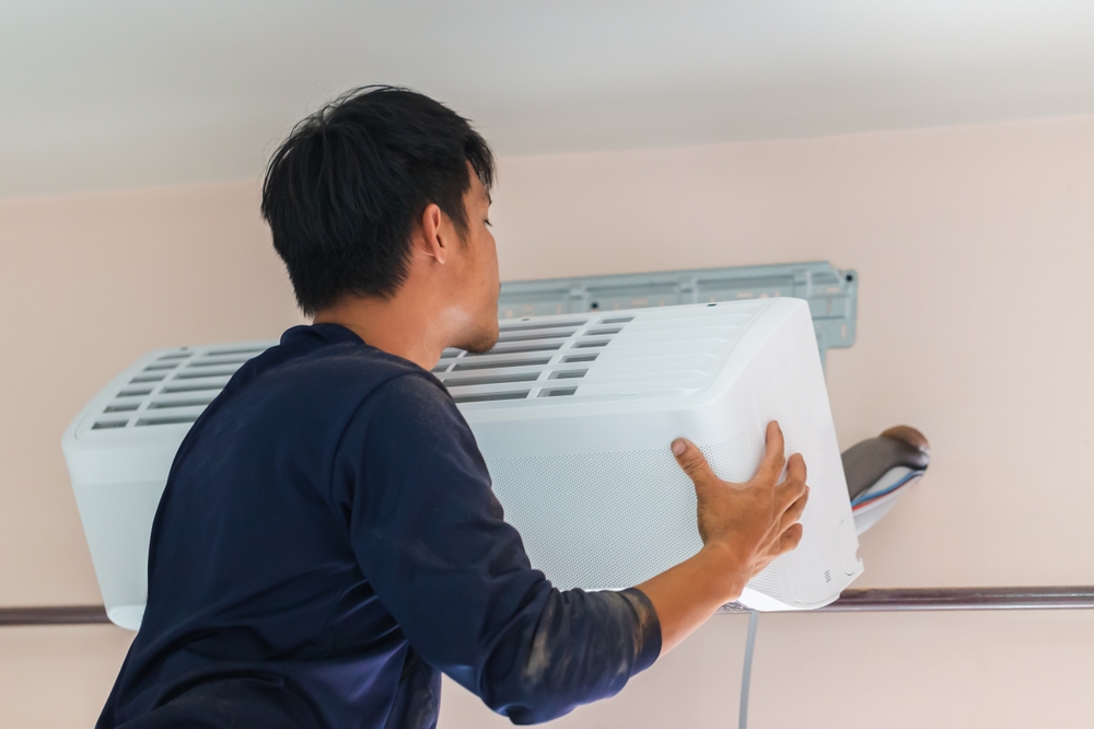 Air Conditioner Engineer in London